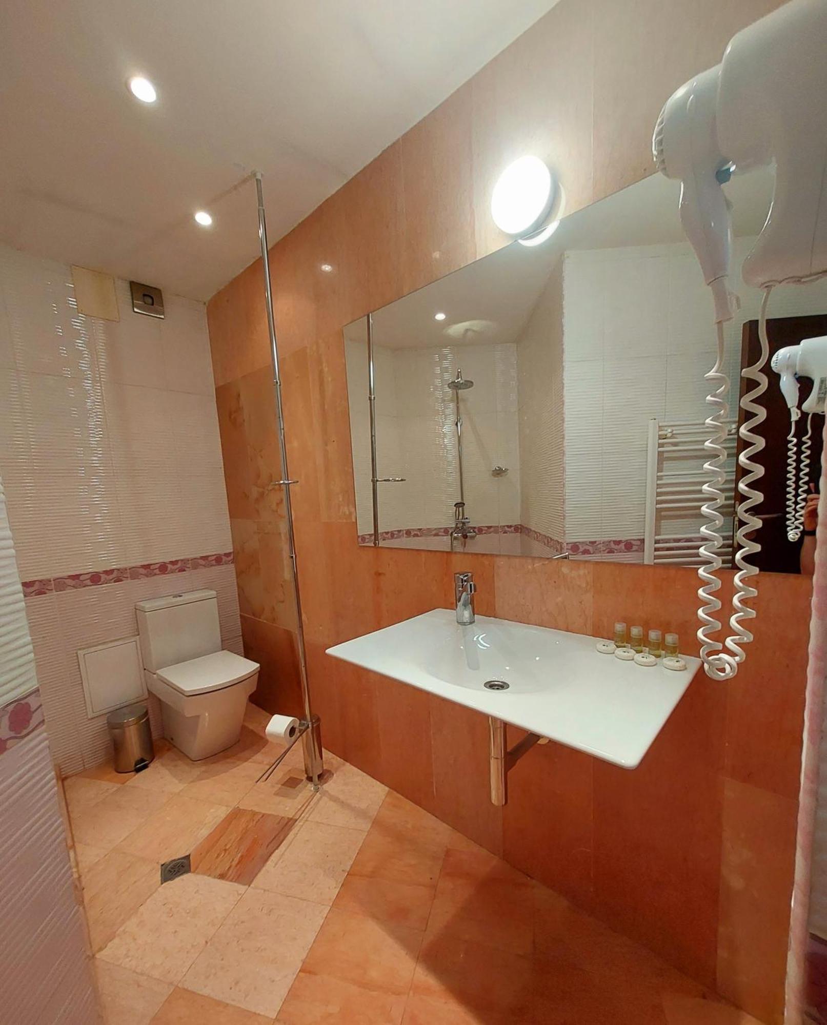 Hotel City بليفين المظهر الخارجي الصورة