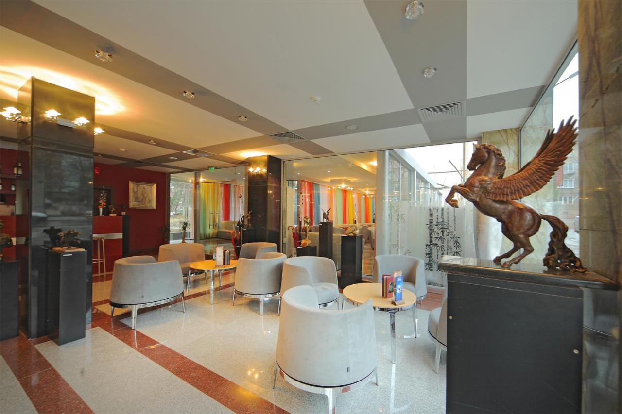 Hotel City بليفين المظهر الخارجي الصورة